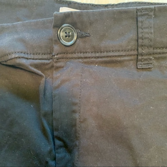 Liz Claiborne Chino Shorts Black Tall - Picture 5 of 10